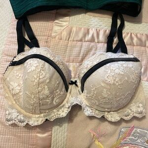 PINK Victoria's Secret Lace Bra - Cream & Black